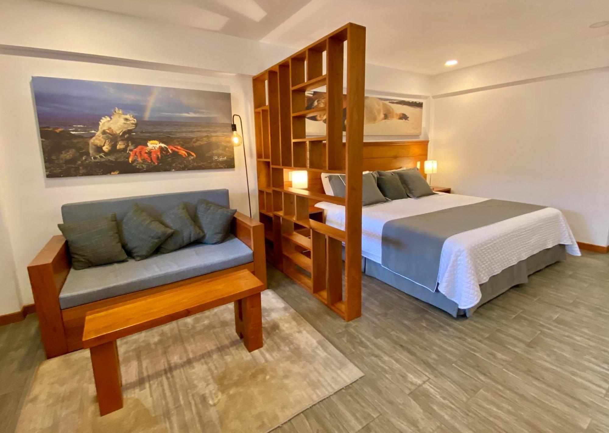 Torre Mar Galapagos Boutique Suites Puerto Ayora  Exterior photo